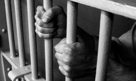 Revocada una condena de prisión permanente revisable