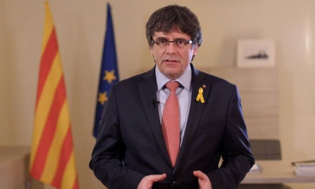 El juez Llarena dicta orden europea e internacional de detención contra Puigdemont