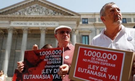 El Congreso aprueba la primera ley de eutanasia en España con 198 votos a favor, 138 en contra de PP y Vox y 2 abstenciones