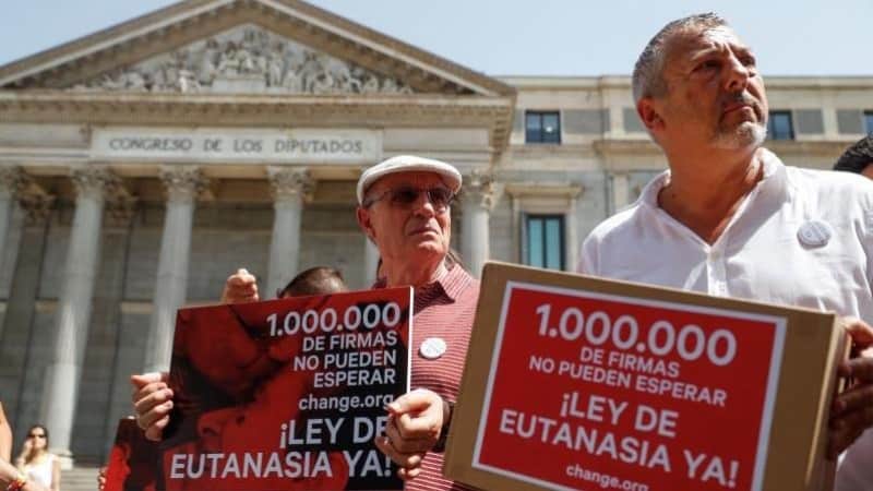 El Congreso aprueba la primera ley de eutanasia en España con 198 votos a favor, 138 en contra de PP y Vox y 2 abstenciones